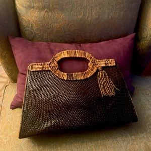 Vintage black and brown straw purse. In great condition ! Never used .